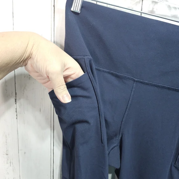 Athleta Women's Salutation Stash Pocket Tight 19" Inseam Navy Blue Size Medium. - Picture 4 of 10